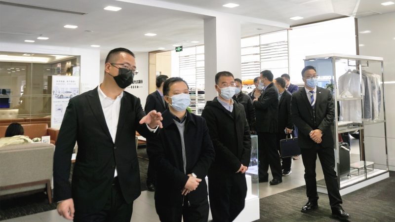 省供銷社、省興合集團領(lǐng)導赴金誠汽車開展基層“三服務(wù)”調(diào)研